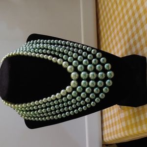 Faux vintage pearl necklace